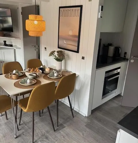 Ff1006 Autentisk Feriebolig I Med Adgang Til Pool Hemmet